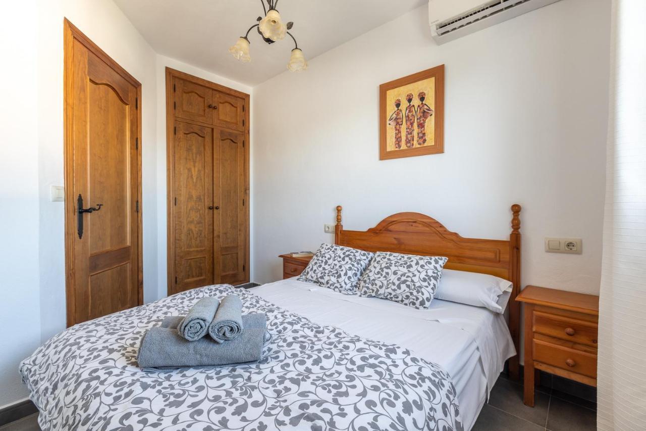 Apartamento Luz A Bolonia Exteriör bild